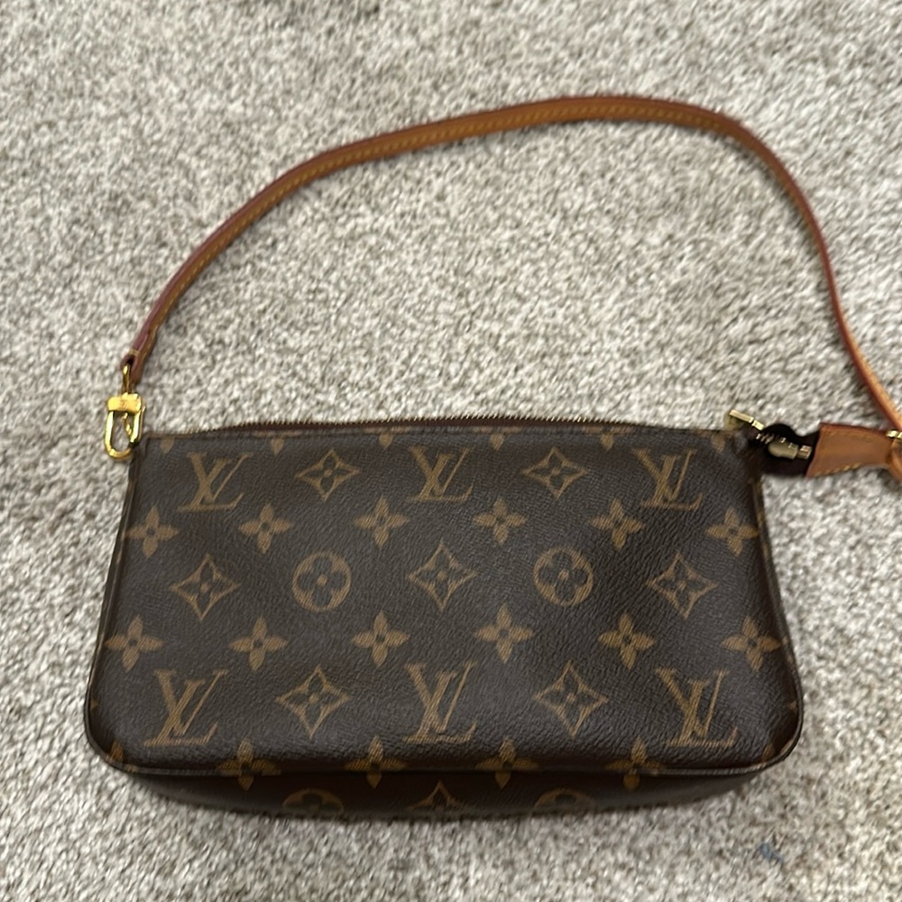 Louis Vuitton pochett